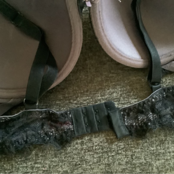 2 for 45$. Size 38D and 36D - Picture 2 of 6